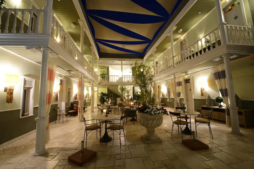Marge Hotel Çeşme 3*,